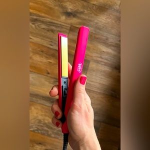 ✨5/$20 WET BRUSH CORDED MINI STRAIGHTENER✨